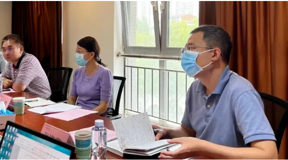 石化化工處在不到一個(gè)月的時(shí)間內(nèi)連續(xù)收到中橡協(xié)兩份報(bào)告，一直從職能角度進(jìn)行研究，并與相關(guān)司局進(jìn)行溝通，開展了有關(guān)工作。