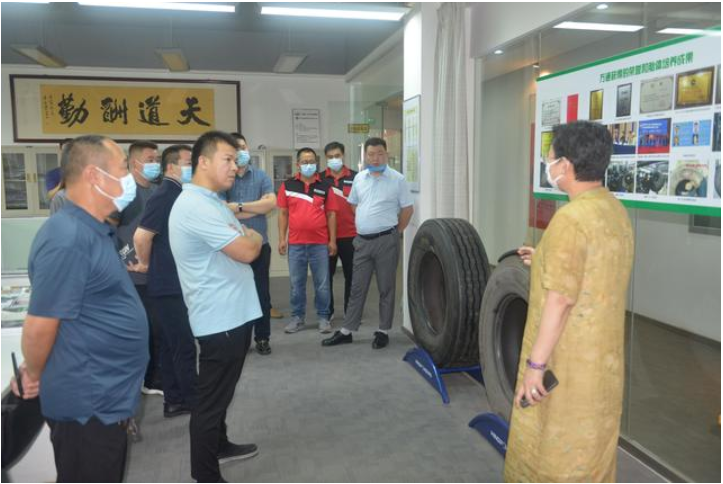 走，到鄭州萬通汽車輪胎“取經(jīng)”