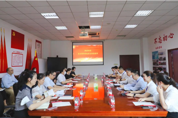 中國上市公司協(xié)會黨委書記柳磊一行蒞臨硅寶科技調(diào)研 中國上市公司協(xié)會黨委書記柳磊一行蒞臨硅寶科技調(diào)研