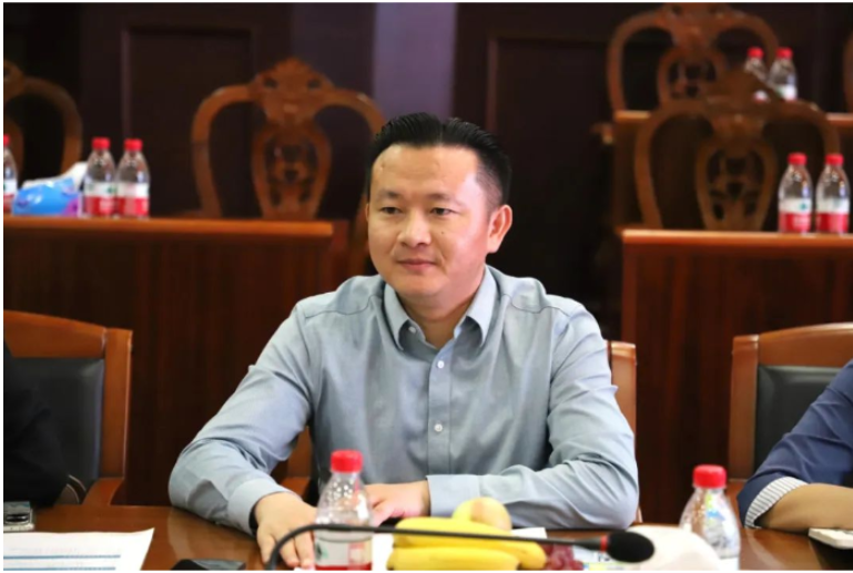 　龔會長還提到，廣州市產(chǎn)業(yè)招商投資促進會旨在優(yōu)化營商環(huán)境，積極推動黨、政府、工信領(lǐng)域重要行業(yè)組織及龍頭企業(yè)之間的互助合作，今后市產(chǎn)促會將與集泰股份進一步加強聯(lián)動，建立會企交流合作常態(tài)化機制。