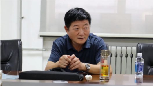　督查中，通過查臺賬、看現(xiàn)場、與企業(yè)負責(zé)人深入交流等形式，詳細了解公司疫情防控及生產(chǎn)經(jīng)營中遇到的困難和問題。