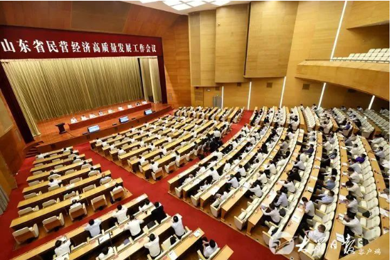 三角輪胎入圍2022年山東民營(yíng)企業(yè)吸納就業(yè)百?gòu)?qiáng)榜單 三角輪胎入圍2022年山東民營(yíng)企業(yè)吸納就業(yè)百?gòu)?qiáng)榜單