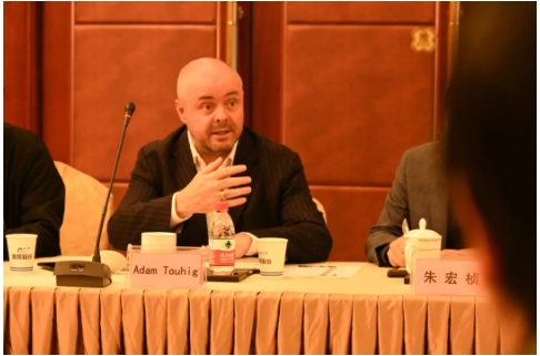 　貝卡爾特亞洲區(qū)高級副總裁Adam Touhig先生表示，貝卡爾特將會(huì)全力支持通用股份高質(zhì)量發(fā)展，實(shí)現(xiàn)合作共贏。