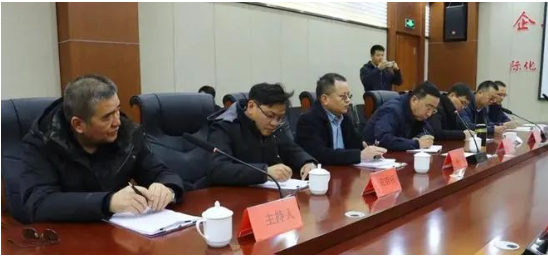 中化二建集團(tuán)有限公司第五分公司總經(jīng)理韓亞軍表示，蘭州金剛輪胎有限責(zé)任公司改擴(kuò)建項(xiàng)目是甘肅省重點(diǎn)工程，此次達(dá)成的戰(zhàn)略合作，將加大人力物力投入，以一流的管理、一流的技術(shù)、一流的服務(wù)，與相關(guān)單位密切配合，把項(xiàng)目建設(shè)成為精品工程。