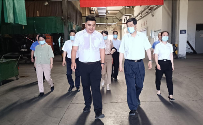 新桂輪公司副總經(jīng)理丁盛表示，作為備受重視的企業(yè)，他們感謝政府對公司工作的一貫支持。這次走訪交流對于新桂輪進一步拓展工作思路、提高生產(chǎn)經(jīng)營狀況具有積極的促進作用。丁盛相信，在各級領導的殷切關懷和幫扶指導下，新桂輪將能夠形成全面推進重點企業(yè)培育的強大合力，取得更好的發(fā)展，為桂林市經(jīng)濟的發(fā)展貢獻力量。