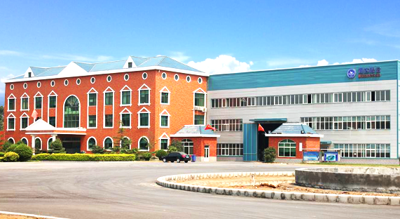 河南省工信廳宣布了2023年河南省制造業(yè)頭雁企業(yè)和重點培育企業(yè)的名單。在這份備受矚目的名單中，河南通達電纜股份有限公司脫穎而出，榮獲2023年河南省制造業(yè)頭雁企業(yè)的殊榮。