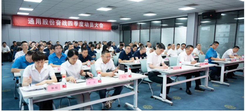 程金元還表示，國(guó)內(nèi)外貿(mào)在1-8月也實(shí)現(xiàn)了營(yíng)收和利潤(rùn)的雙增長(zhǎng)，出口同比增長(zhǎng)約30%。目前海外雙基地的格局已經(jīng)落成，并正在進(jìn)入快速發(fā)展階段，前景十分可期。