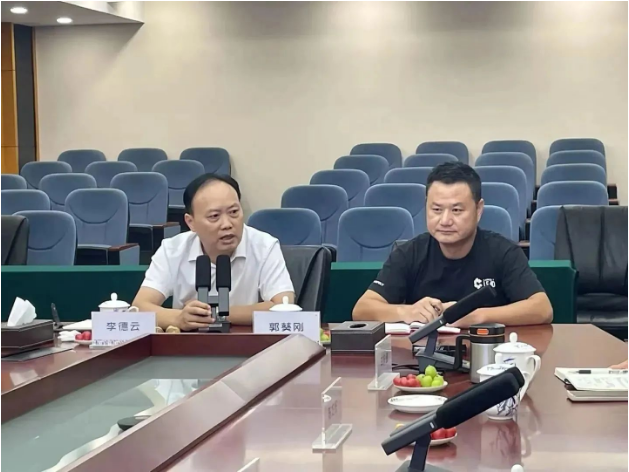 嘉寶莉油墨事業(yè)部九月月會(huì)暨第三季度工作總結(jié)會(huì)議已圓滿(mǎn)落幕，但嘉寶莉油墨事業(yè)部表示將繼續(xù)努力，堅(jiān)決打贏第四季度沖刺攻堅(jiān)戰(zhàn)，朝超30%的增長(zhǎng)目標(biāo)前進(jìn)。